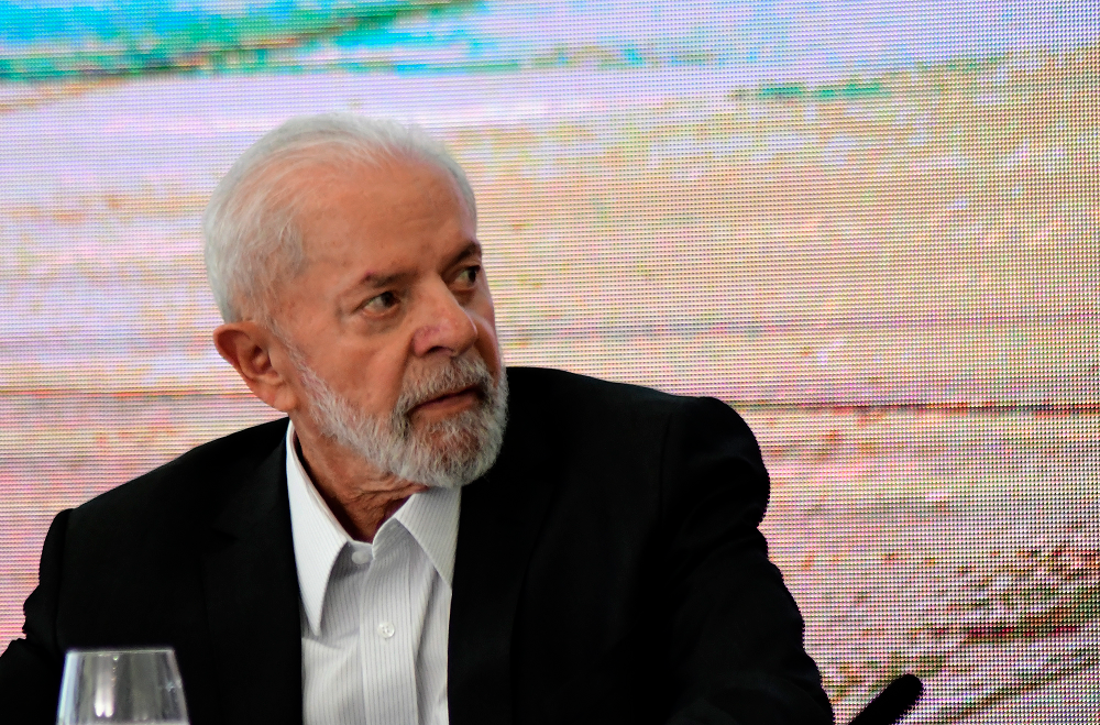 Lula veta a ideia de construir casas provisórias no Rio Grande do Sul após anúncio de Leite