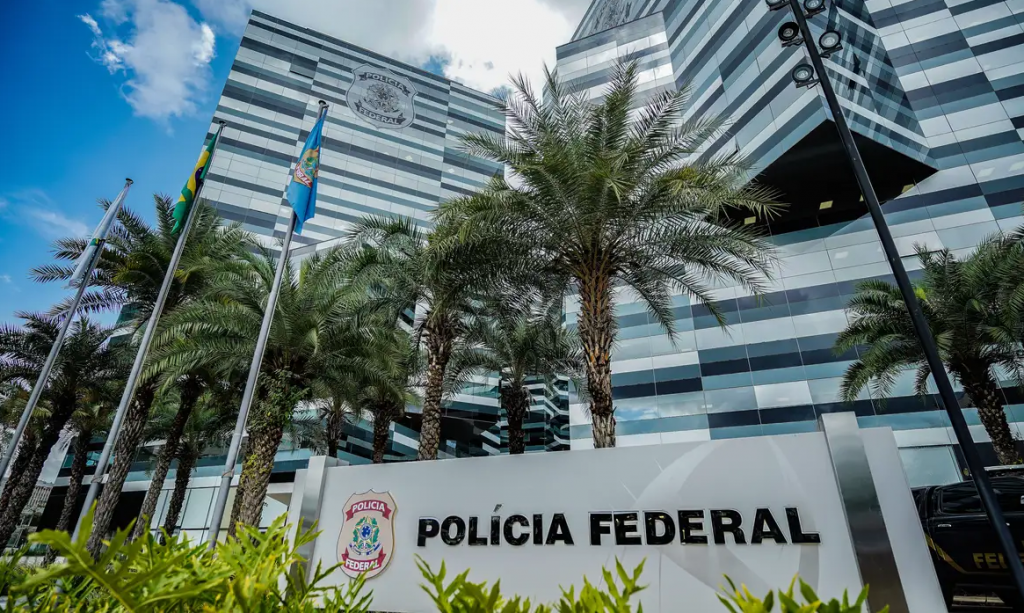 PF realiza operação contra fraudes no INSS no Rio