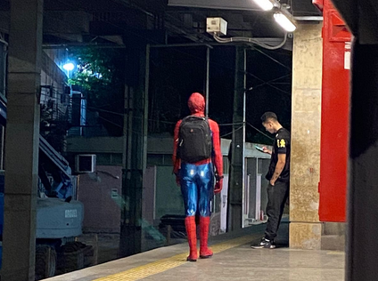 Homem Aranha x Batman: briga em estação de metrô de BH repercute nas redes
