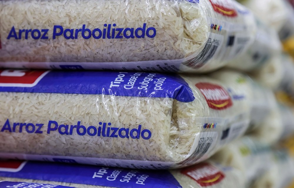 Ministro da Agricultura diz que o governo federal desistiu do leilão do arroz