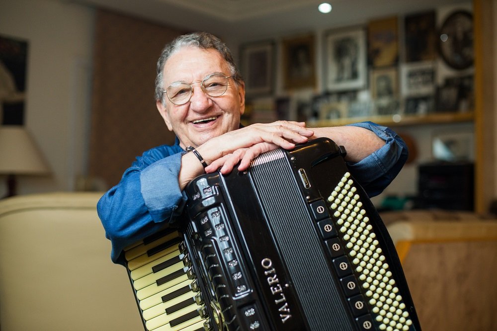 Morre o músico e compositor Caçulinha aos 86 anos