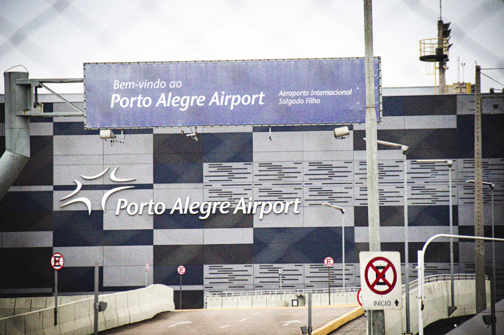 Aeroporto Internacional Salgado Filho reabre após enchentes no Rio Grande do Sul